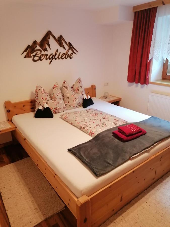 Hanslers Hof Arzl im Pitztal Bagian luar foto