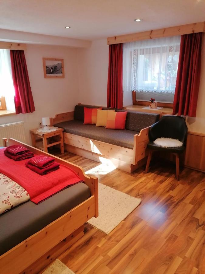 Hanslers Hof Arzl im Pitztal Bagian luar foto